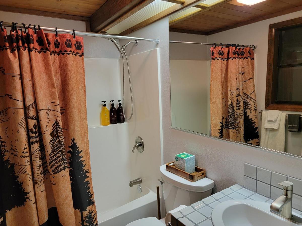 Four Seasons Getaway-Private Hot Spa With Pine Tree Views-Walk To Village And Pineknot Trailhead-Plus King Bed! Big Bear Lake Εξωτερικό φωτογραφία