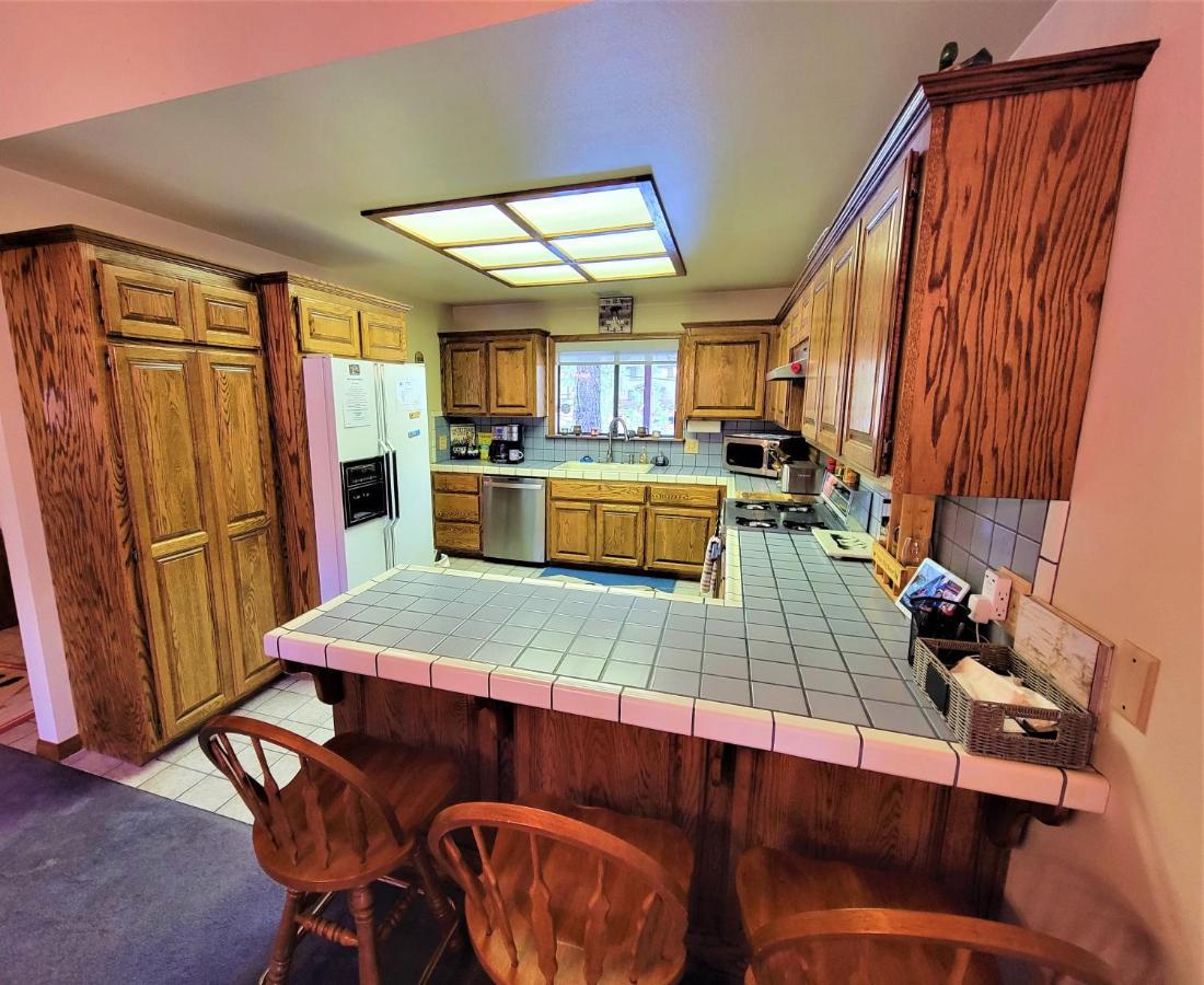 Four Seasons Getaway-Private Hot Spa With Pine Tree Views-Walk To Village And Pineknot Trailhead-Plus King Bed! Big Bear Lake Εξωτερικό φωτογραφία