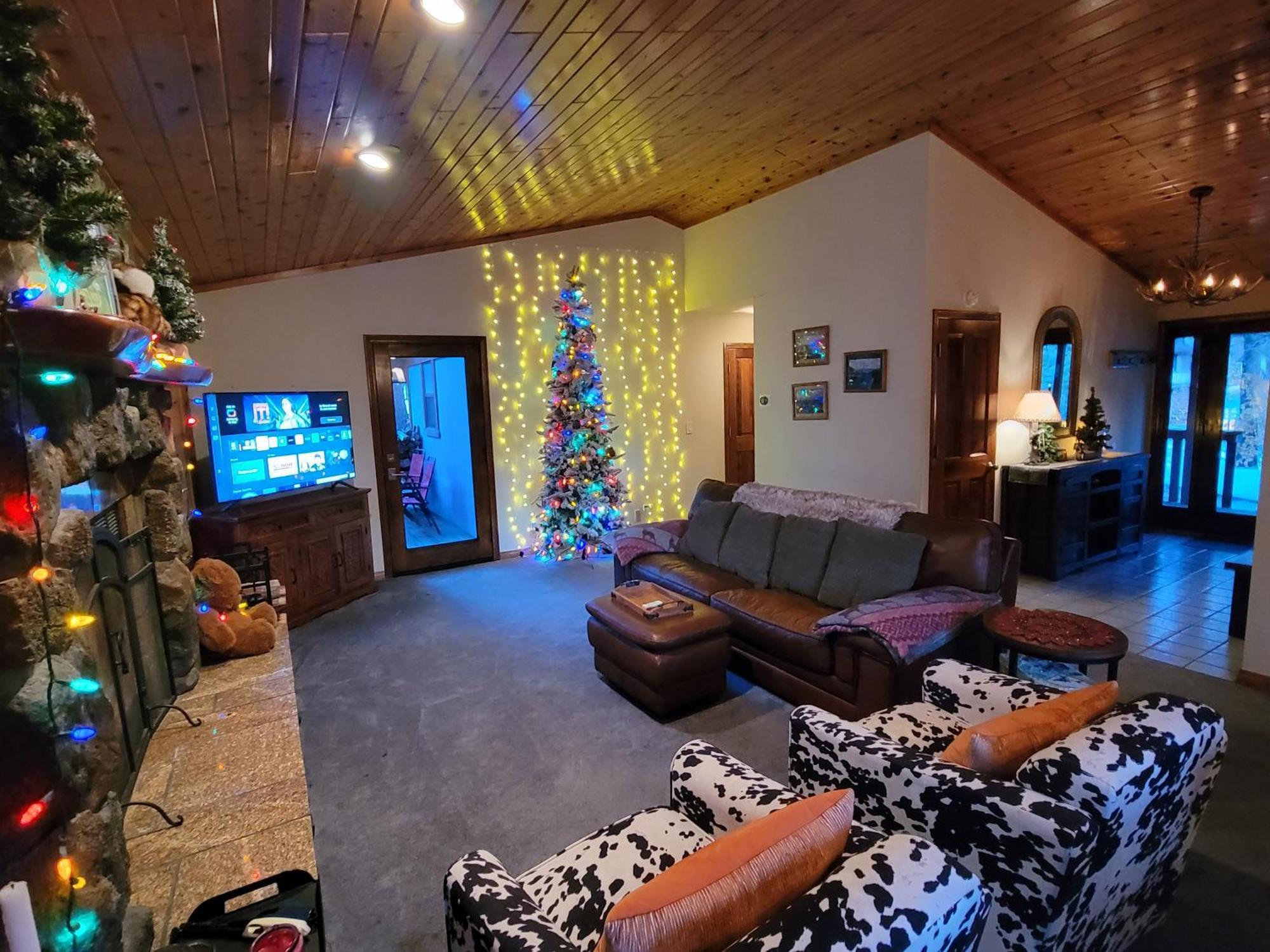 Four Seasons Getaway-Private Hot Spa With Pine Tree Views-Walk To Village And Pineknot Trailhead-Plus King Bed! Big Bear Lake Εξωτερικό φωτογραφία