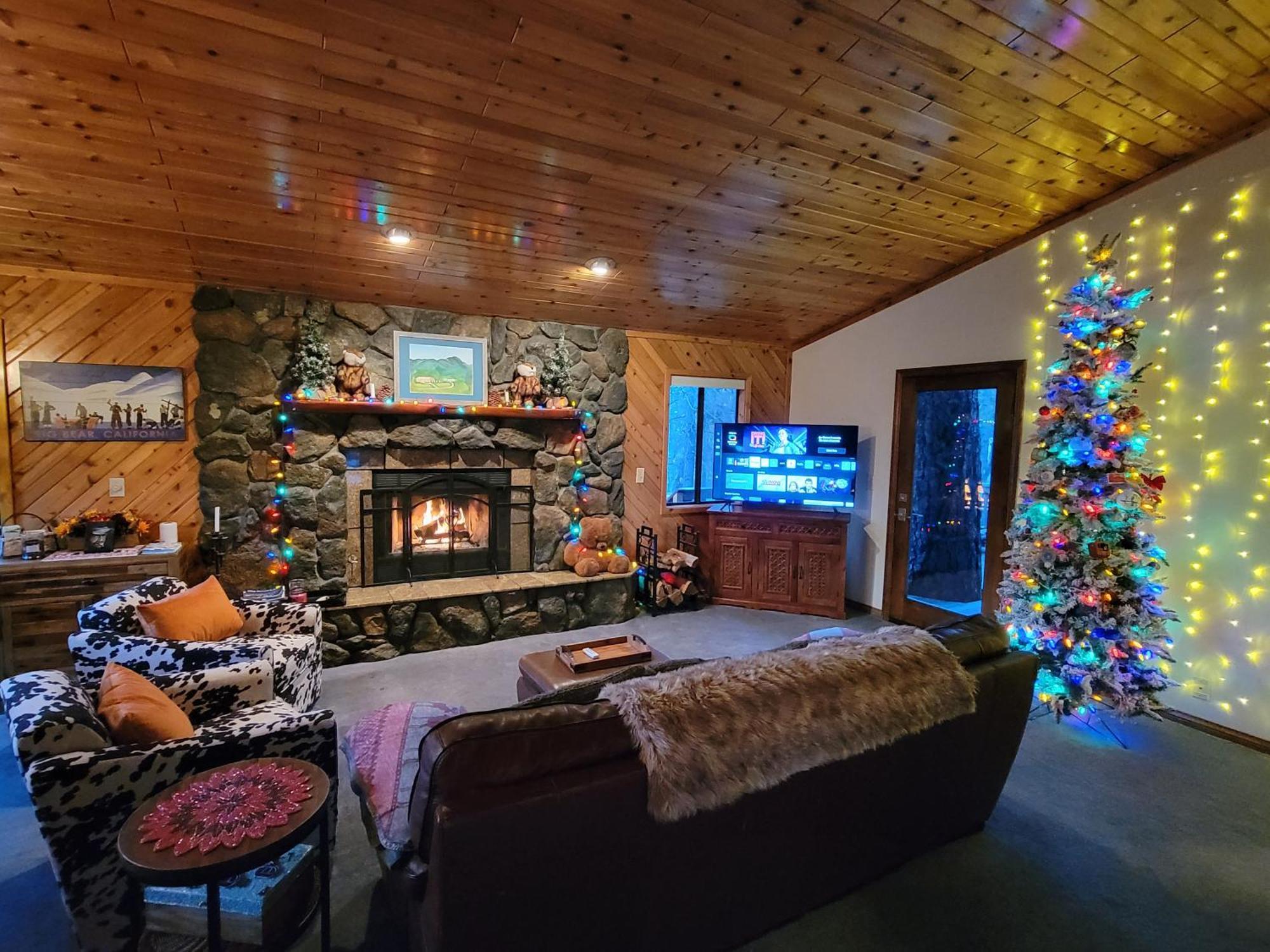 Four Seasons Getaway-Private Hot Spa With Pine Tree Views-Walk To Village And Pineknot Trailhead-Plus King Bed! Big Bear Lake Εξωτερικό φωτογραφία
