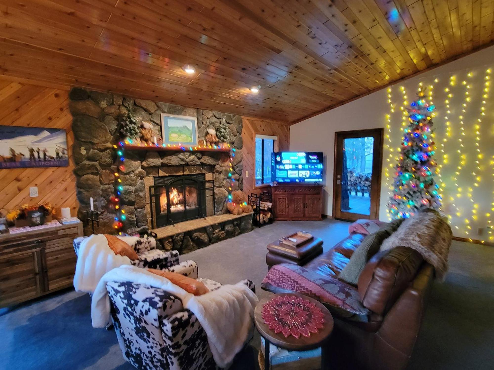 Four Seasons Getaway-Private Hot Spa With Pine Tree Views-Walk To Village And Pineknot Trailhead-Plus King Bed! Big Bear Lake Εξωτερικό φωτογραφία